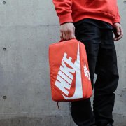 耐克Nike官方推出球鞋手提包