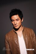 吴彦祖代言展现帅气魅力
