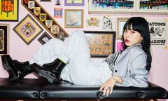 atmos Pink与Dr.Martens联名QUAD RETRO马丁靴