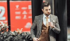范思哲夏天男装领略时尚与舒适的完