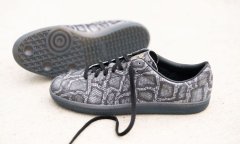 Jason Dill与adidas联名Samba Decon by Jason 