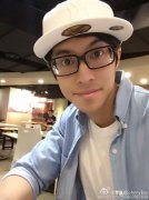 BoBo男主播曹育豪走红网络 网友帅炸了