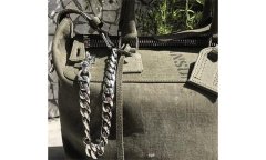 Chrome Hearts x READYMADE 将要联名推出包袋单品厚重军