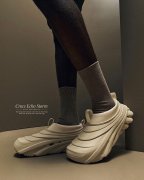 冬天照样穿crocs卡骆驰全新 Crocs Echo Storm 鞋型曝光