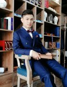 二十岁适合穿西装吗穿什么西装