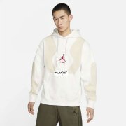 Off-White与Jordan Brand联乘服饰系列发布