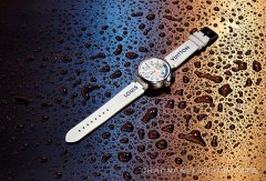 路易威登推出全新Tambour Street Diver腕表