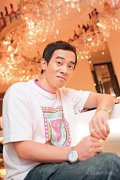 陈小春 谈及女友满脸幸福