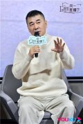 秋冬男装穿搭-温暖时尚的潮流搭配指
