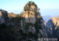 男生T恤搭配如何轻松打造出时尚造型