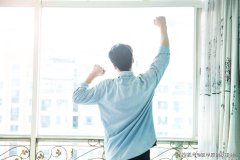 穿上韩版西服你也变得如此帅气